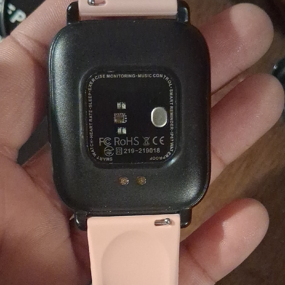 GARD PRO Pink Smartwatch with Black Charging Dock - Picture 3 of 4